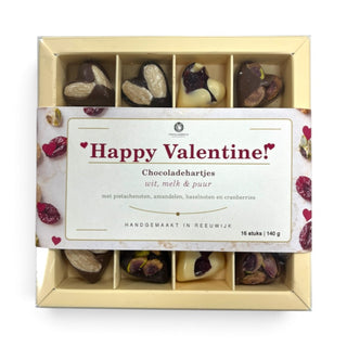 Luxe Valentine Chocoladehartjes met Hele Noten & Cranberries - Chocoladebox.nl