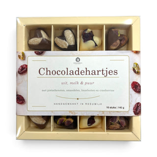 Luxe Chocoladehartjes met Hele Noten & Cranberries – 16 stuks - Chocoladebox.nl